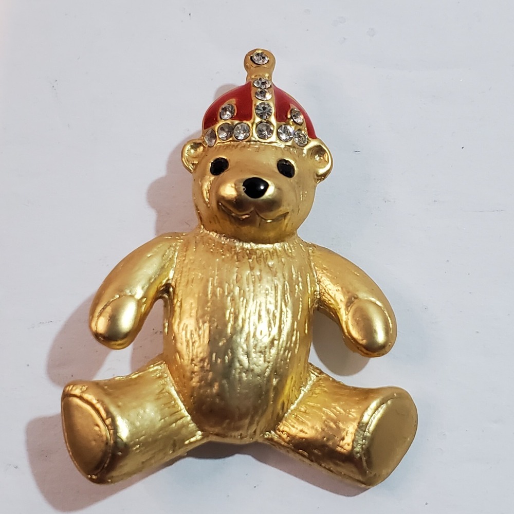 Vintage Textured Gold Tone Metal Teddy Bear w/ Rhinestone Crown Brooch Pin